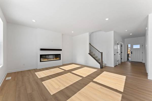 657 Sierra Pkwy, Waconia, MN 55387