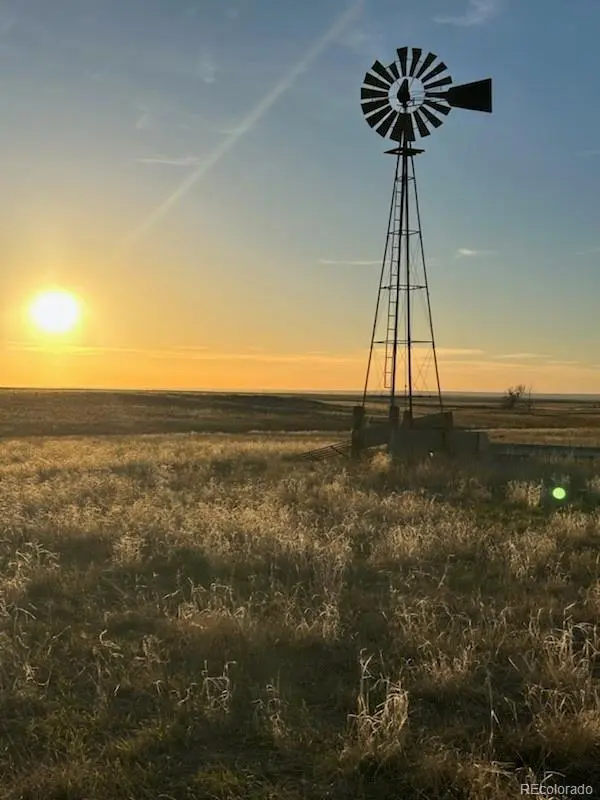 County Road W, Akron, CO 80720