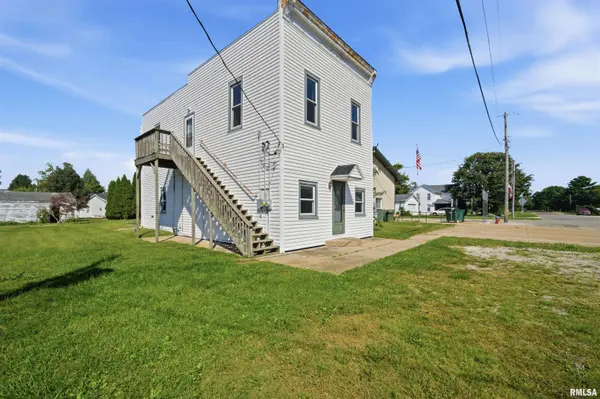 102 S MAIN ST, Deer Creek, IL 61733