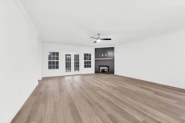 456 Viceroy Dr, Clarksville, TN 37043