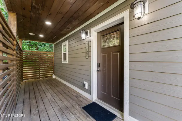 828 Beanstalk Rd, Gatlinburg, TN 37738