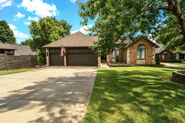 4916 S Buckingham LN, Springfield, MO 65810