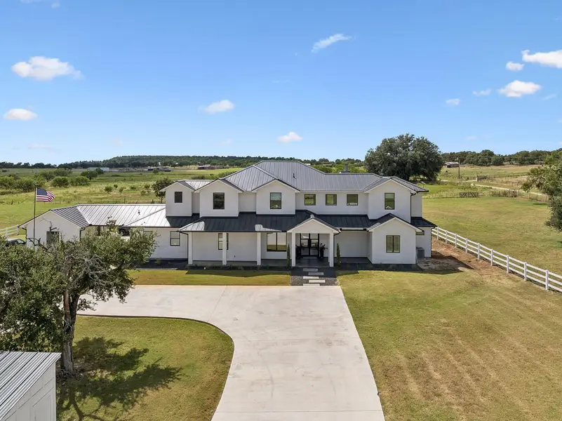 424 Tokim DR, Marble Falls, TX 78654