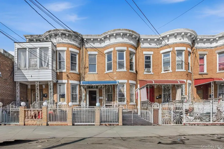 10409 94th AVE, Ozone Park, NY 11416