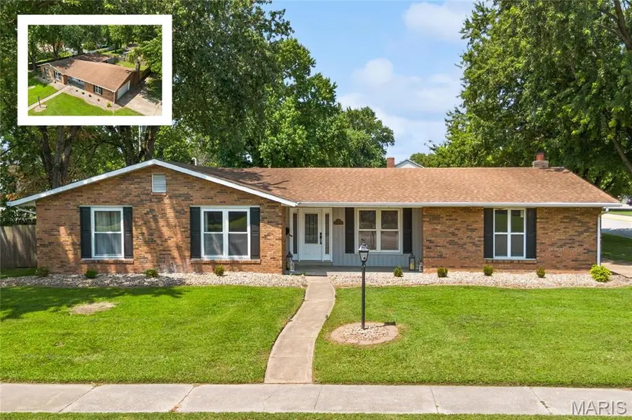 513 Emily DR, O'fallon, IL 62269