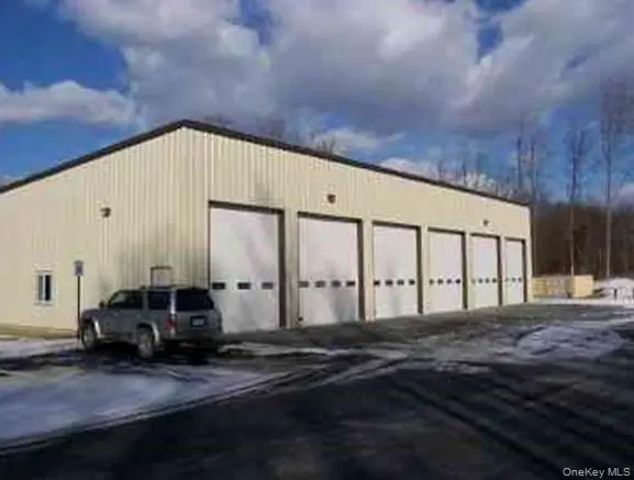 96 Cemetery RD #1, Middletown, NY 10940