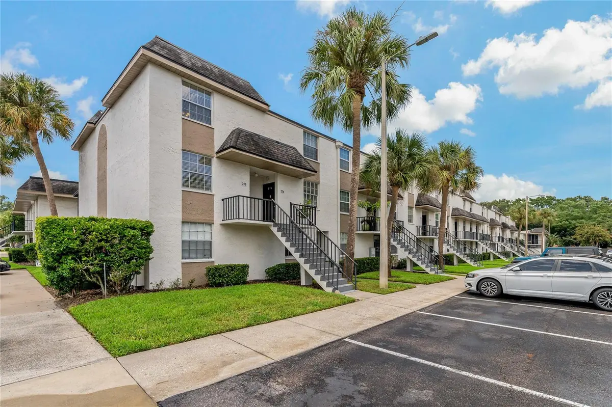 108 CLOCKTOWER DR #275, Brandon, FL 33510
