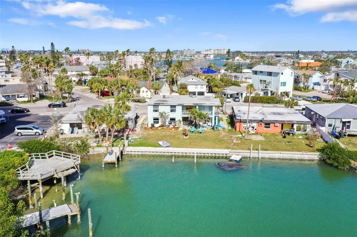 117 140TH AVE E, Madeira Beach, FL 33708