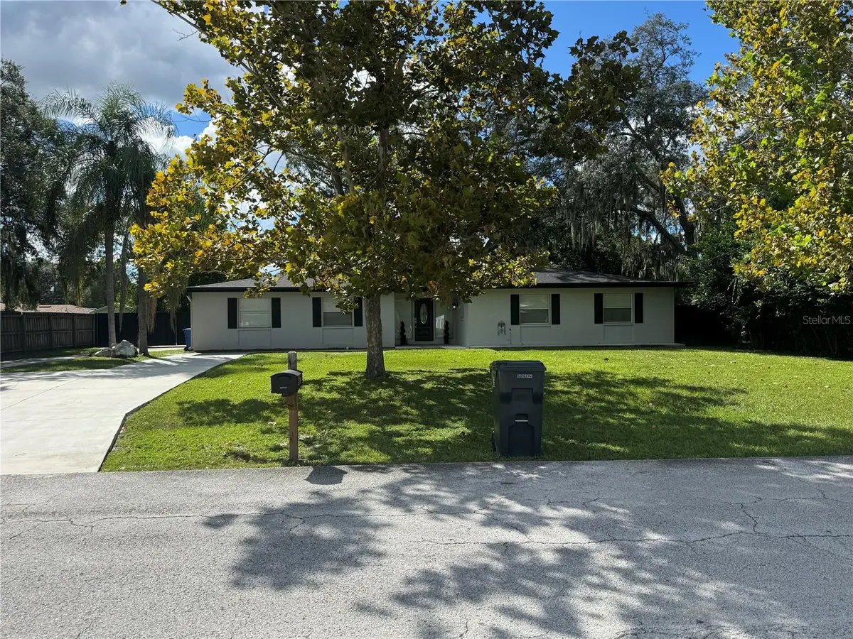 12710 FOREST HILLS DR, Tampa, FL 33612