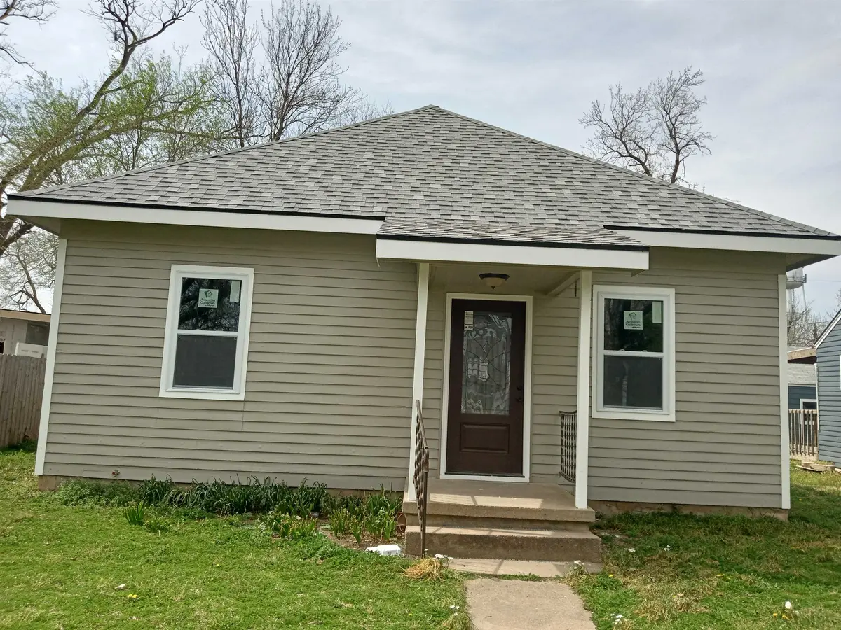 305 S Reno, Burrton, KS 67020