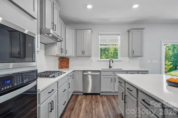 14024 Fairy Tale CT, Huntersville, NC 28078