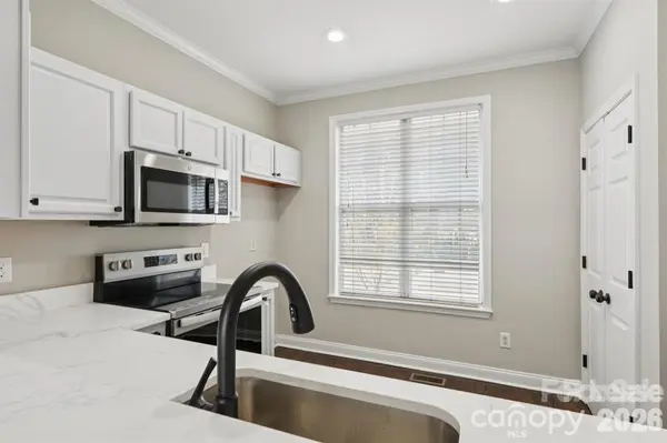 827 4th ST W, Charlotte, NC 28202