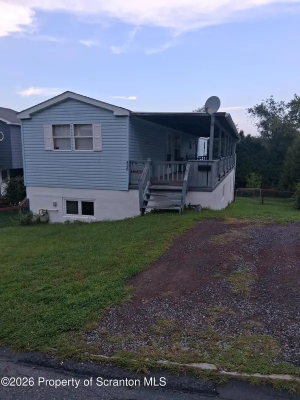 426 Simpson ST, Dupont, PA 18641