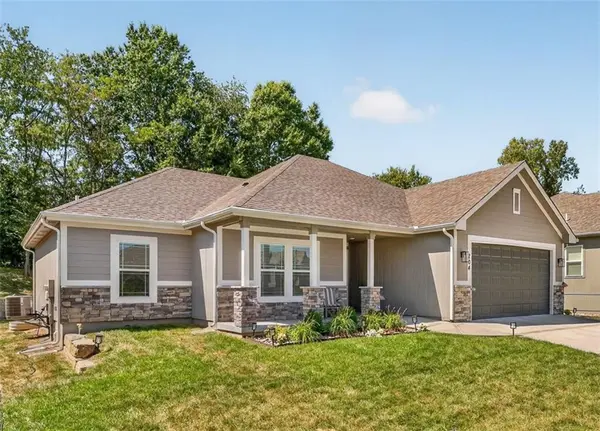 204 S Marimack CT, Kearney, MO 64060