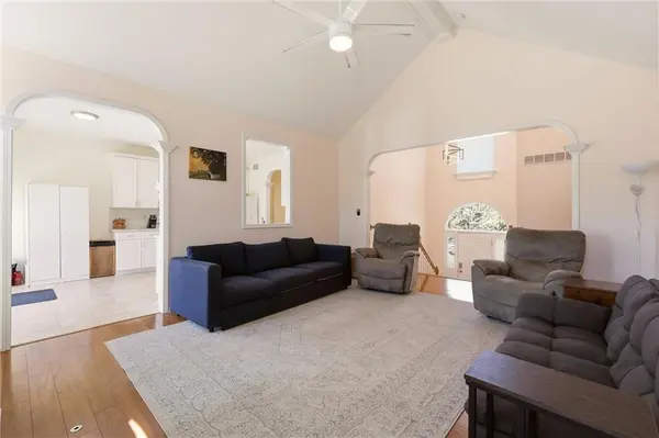 11305 N Holly ST, Kansas City, MO 64155
