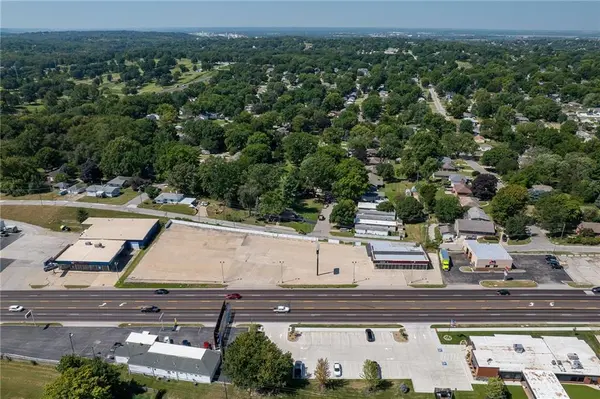 1710 S Belt HWY, St Joseph, MO 64507