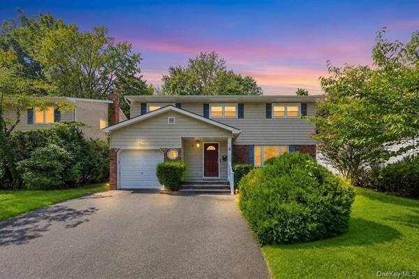 5 Cathy LN, Great Neck, NY 11024