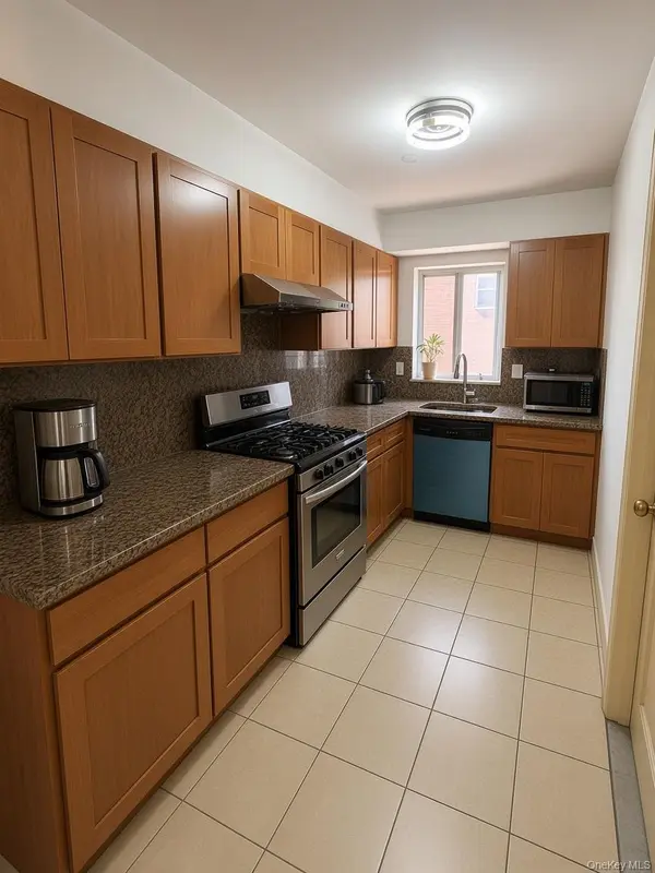 141-05 Cherry AVE #6A, Flushing, NY 11355