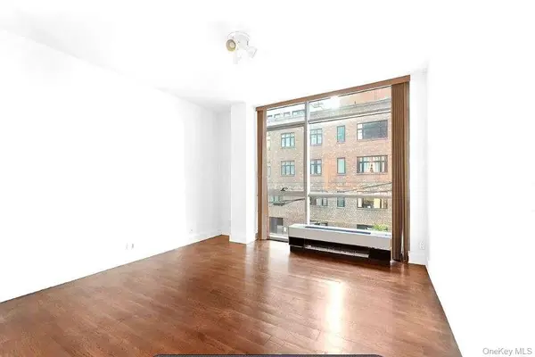 26-26 Jackson AVE #303, Long Island City, NY 11101