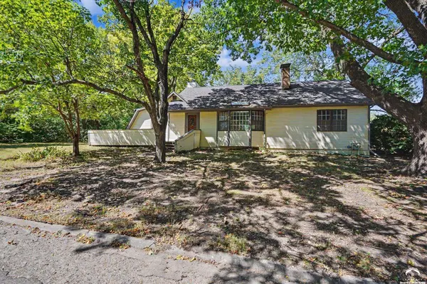 241 Concord RD, Lawrence, KS 66049