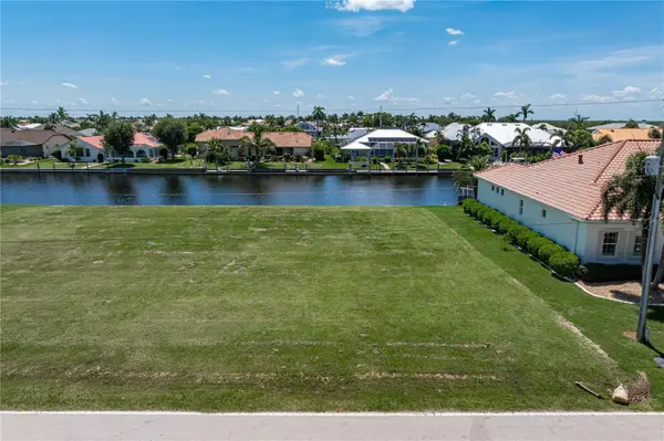 3930 LA COSTA ISLAND CT, Punta Gorda, FL 33950