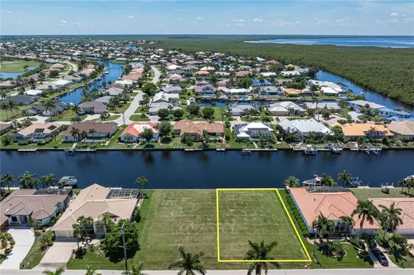 3930 LA COSTA ISLAND CT, Punta Gorda, FL 33950