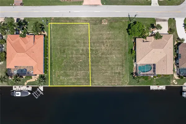 3930 LA COSTA ISLAND CT, Punta Gorda, FL 33950