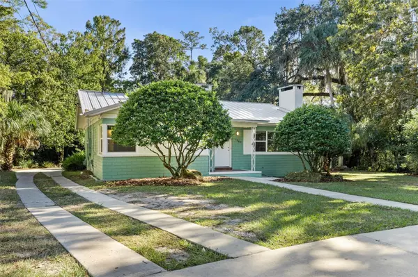 1065 SW 11TH AVE, Gainesville, FL 32601