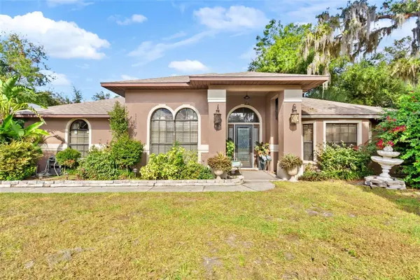 1102 BERKLEY LN, Winter Haven, FL 33880