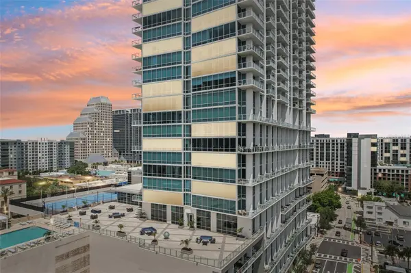 150 E ROBINSON ST #2211, Orlando, FL 32801