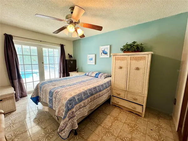 985 WILLIAMSBURG DR, Titusville, FL 32780