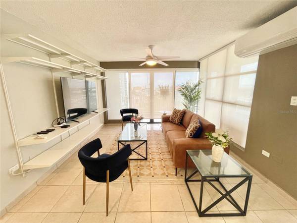 Cond. Castillo del Mar AVE. ISLA VERDE #501, Carolina, PR 00979