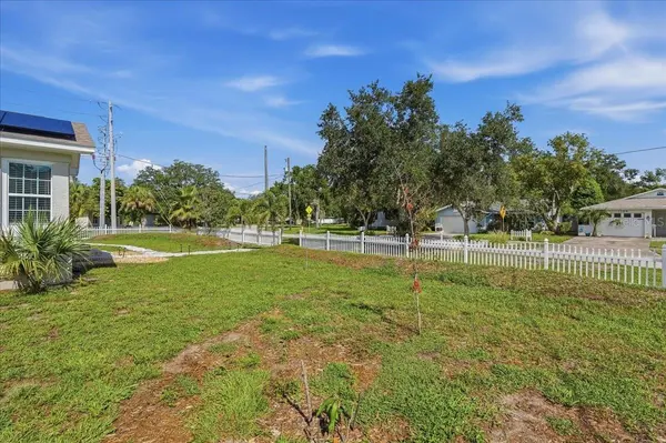 1161 SEDEEVA ST, Clearwater, FL 33755