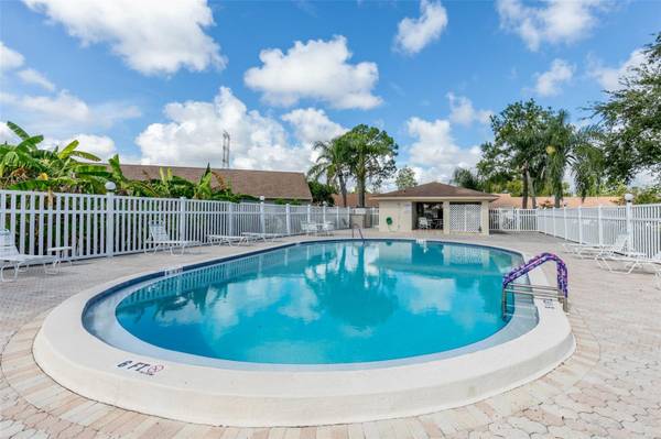 10853 43RD ST N #1102, Clearwater, FL, 33762 photo 42