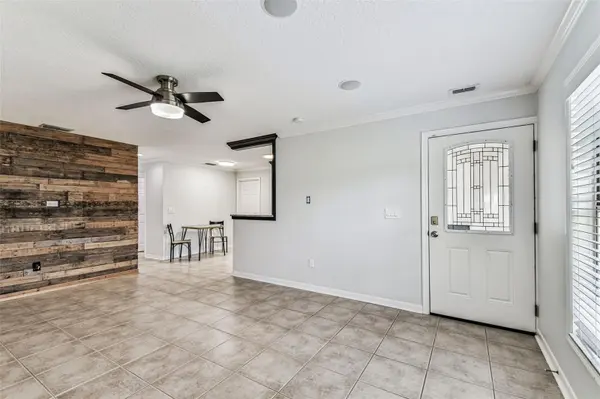 3122 W HARTNETT AVE, Tampa, FL 33611