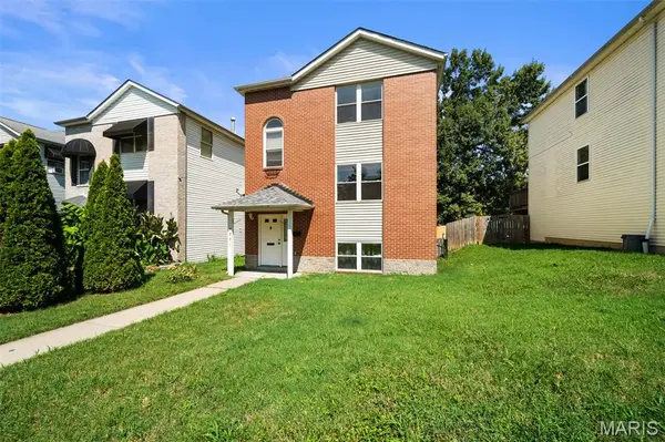 5957 Horton PL, St Louis, MO 63112