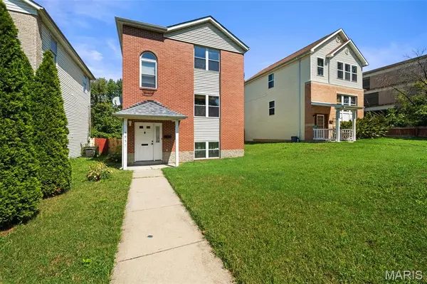 5957 Horton PL, St Louis, MO 63112