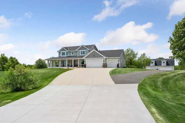 10205 Heather LN, Rogers, MN 55374