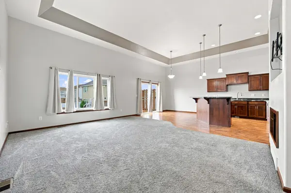 454 Foxtail DR E, West Fargo, ND 58078