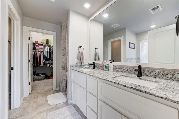 4317 Palisade LN, Oklahoma City, OK 73179