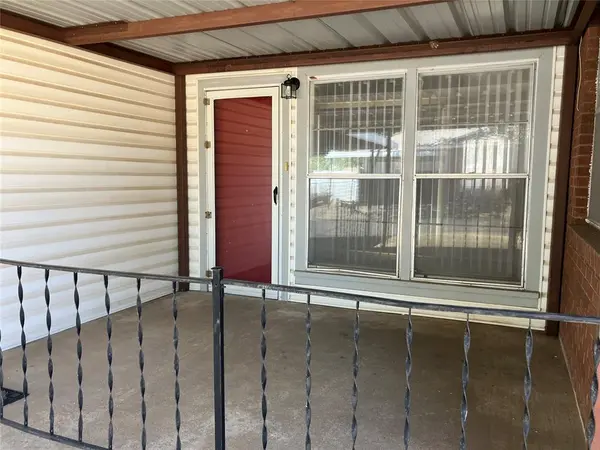 2116 Maple DR, Midwest City, OK 73110