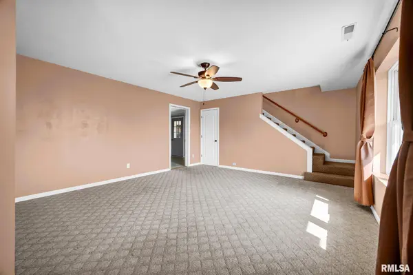 13169 N MANITO RD, Manito, IL 61546