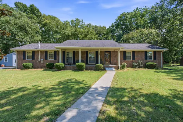 809 Dakota Dr, Lebanon, TN 37087