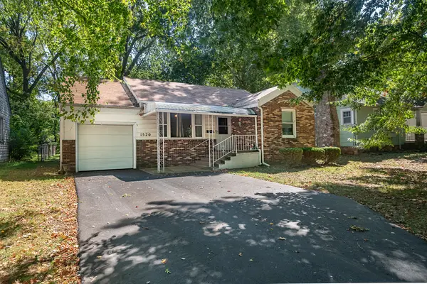1520 S Roanoke AVE, Springfield, MO 65807