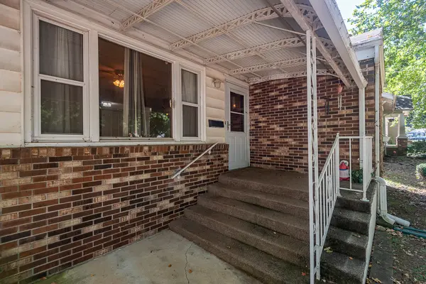 1520 S Roanoke AVE, Springfield, MO 65807