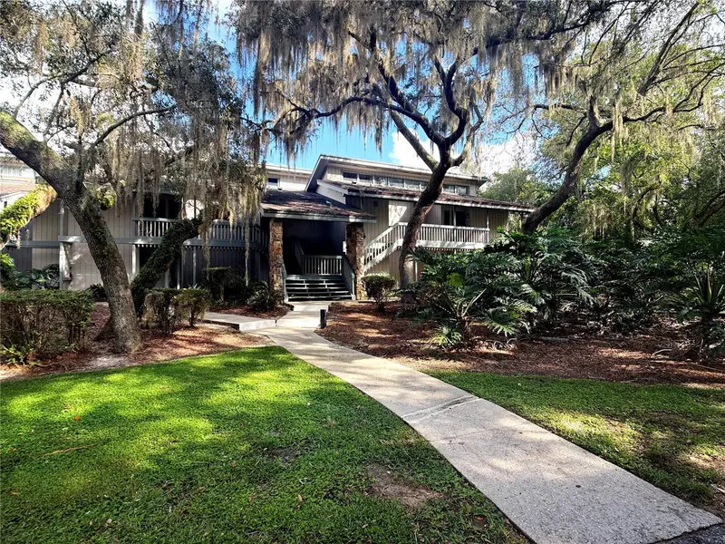 3033 CAMELOT DR #303, Haines City, FL 33844