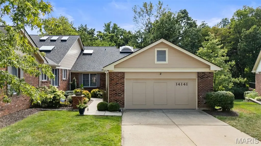 14141 Baywood Villages DR, Chesterfield, MO 63017