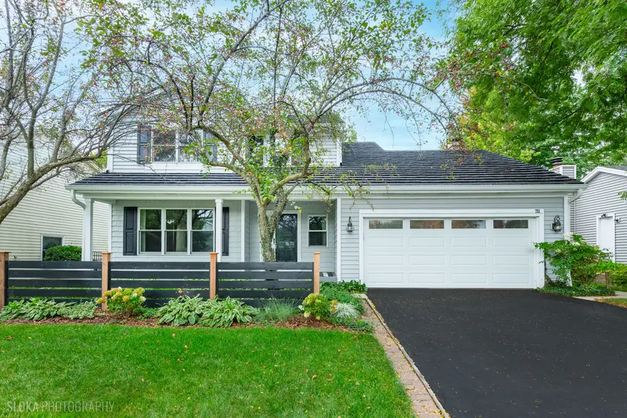751 Alexandra BLVD, Crystal Lake, IL 60014