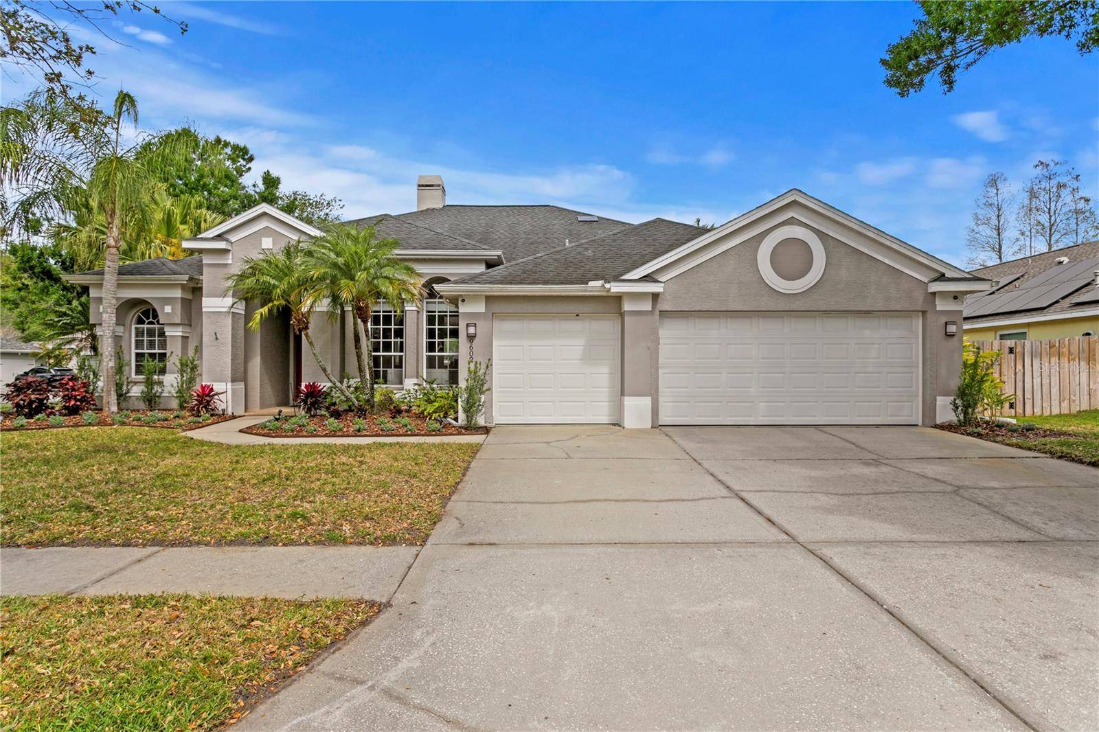 9602 WOODBAY DR, Tampa, FL 33626