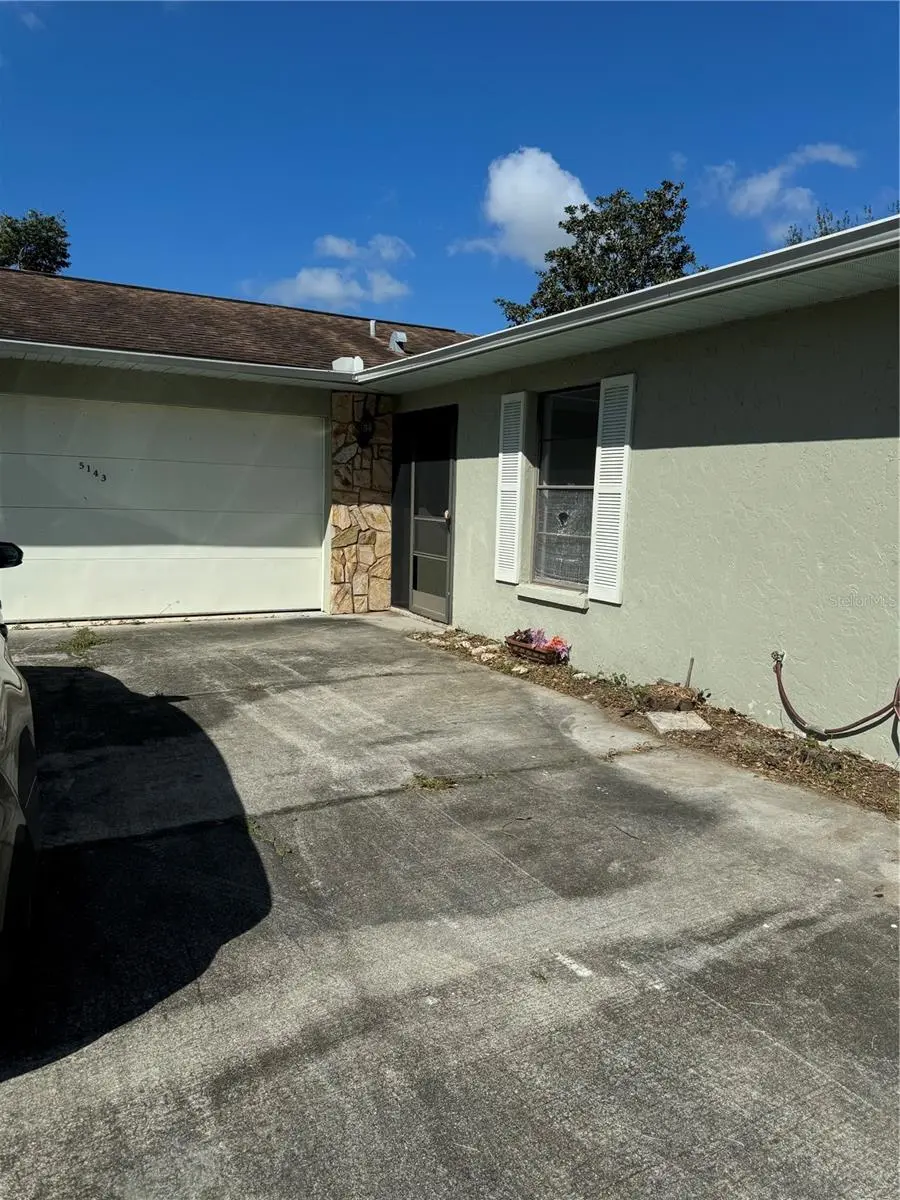 5143 VASSAR LN, Sarasota, FL 34243